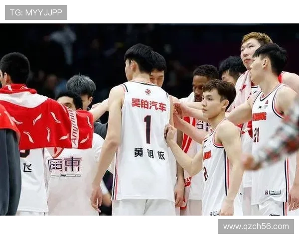 广州篮球队在世界杯预选赛中的团队协作表现分析与点评
